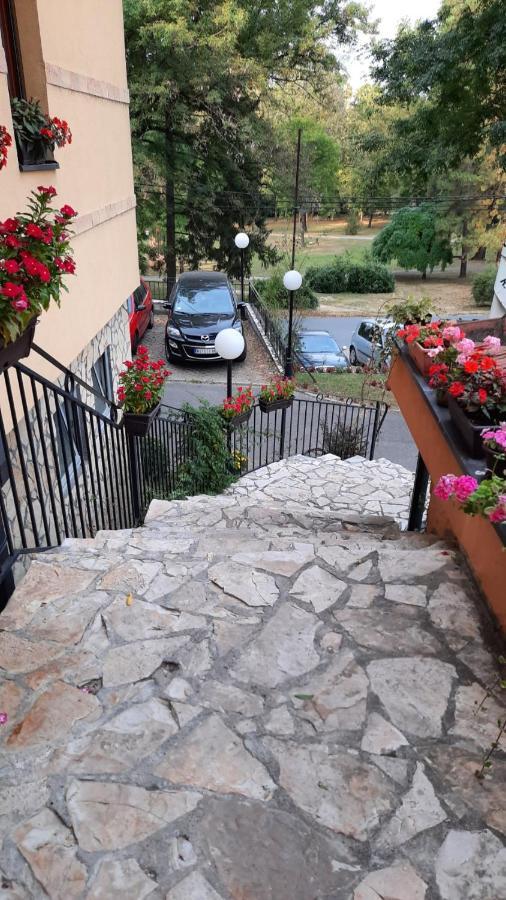 Vrnjačka Banja Apartman Modena Lux מראה חיצוני תמונה